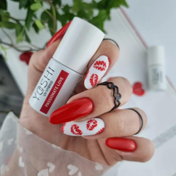 Alternative view of YOSHI UV Hibridni lak za nohte Passionate Love UV 6 ml – 613