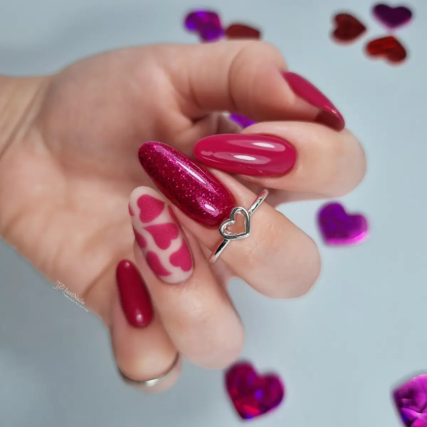 Alternative view of YOSHI UV hibridni lak za nohte Simple Love 6 ml – 615