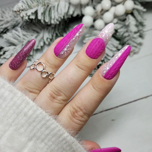 Alternative view of YOSHI UV hibridni lak za nohte Great Love 6 ml – 617